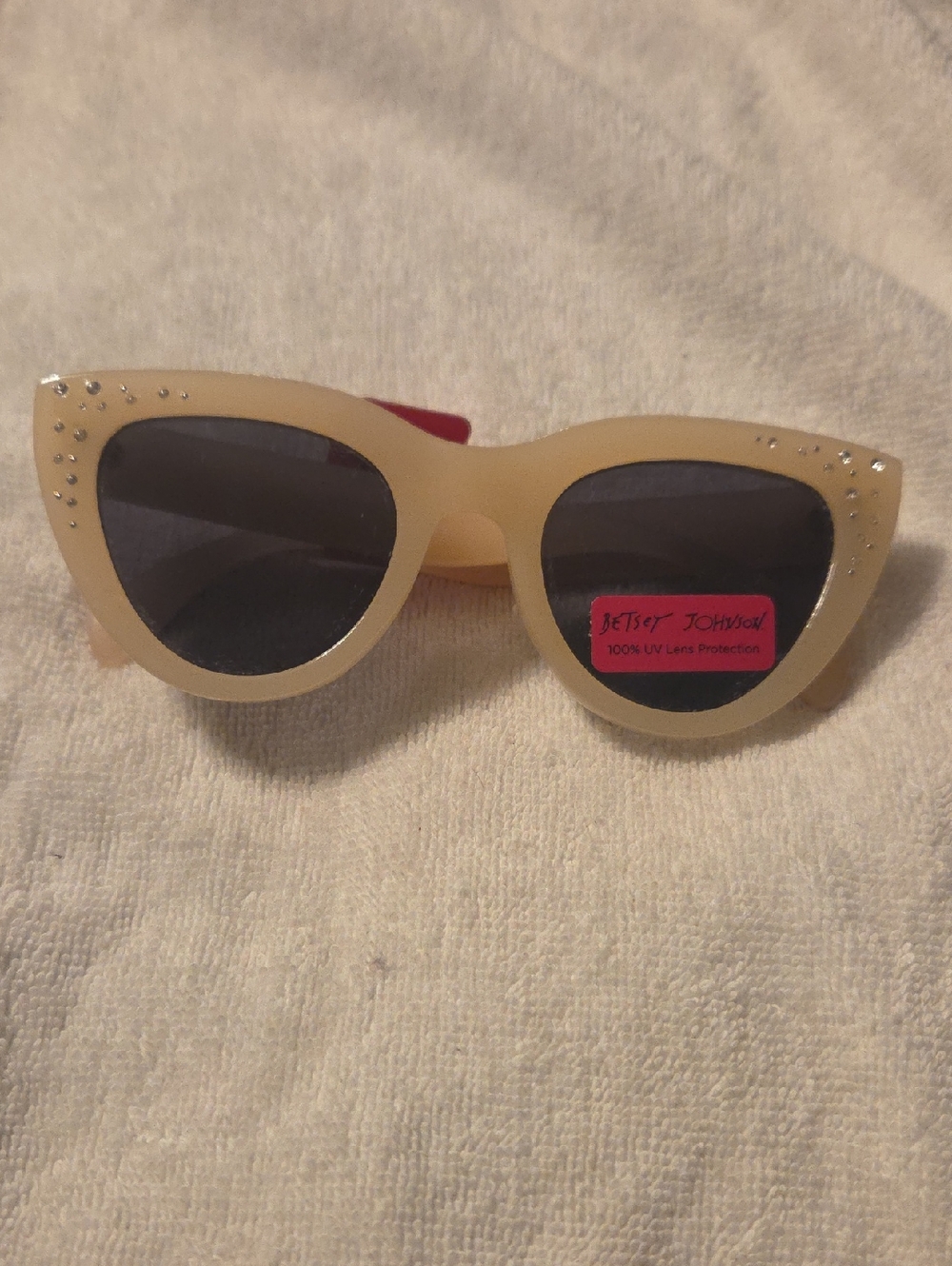 Betsey Johnson Cream Cat-Eye Sunglasses with Rhinestone Accents(30)